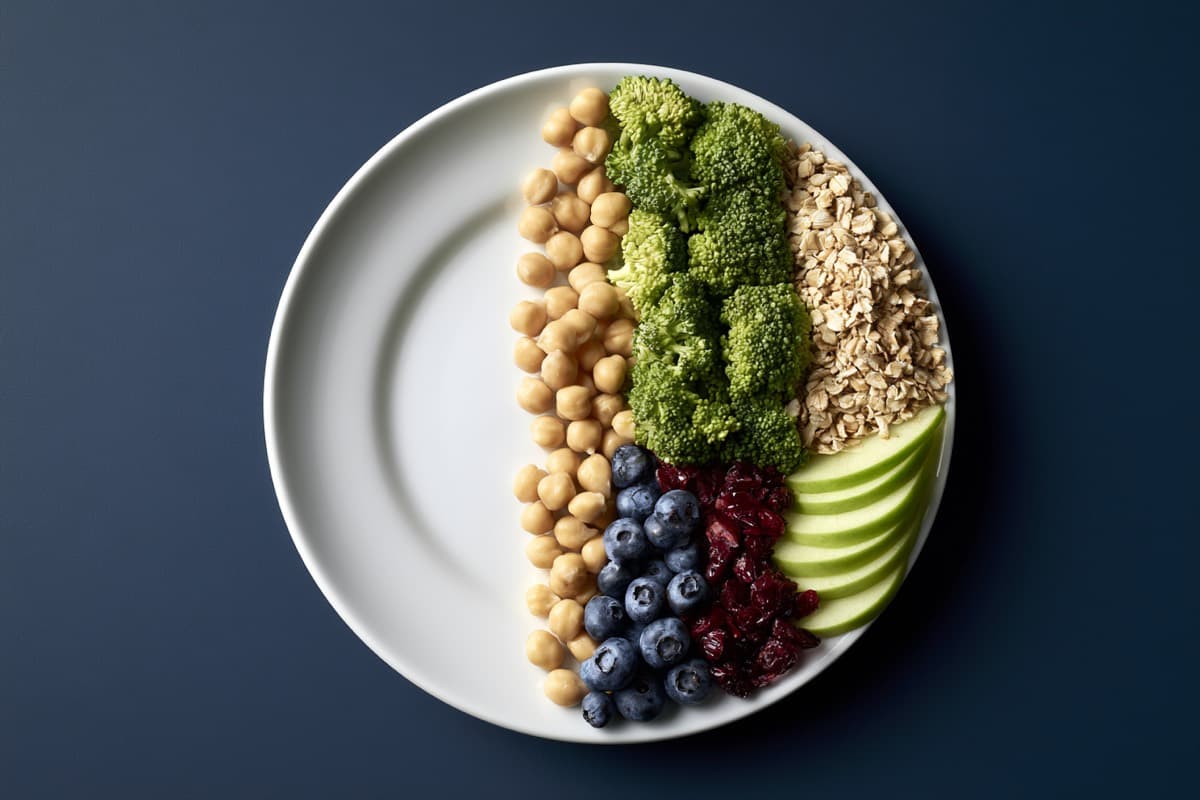 A plate half-filled with fibre-rich foods